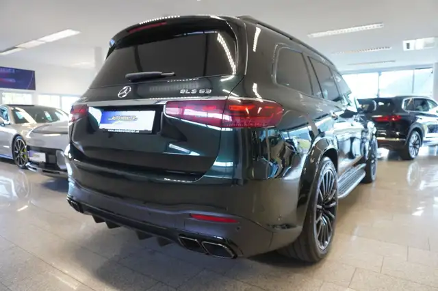 Mercedes-Benz GLS view 5