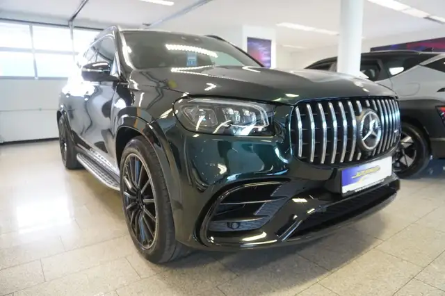 Mercedes-Benz GLS view 3