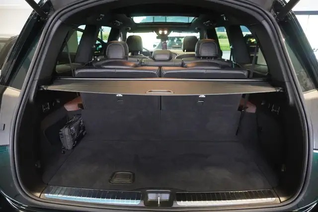 Mercedes-Benz GLS view 12