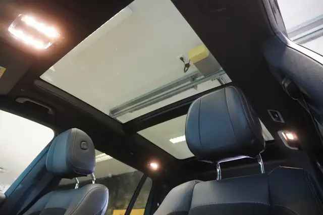 Mercedes-Benz GLS view 9