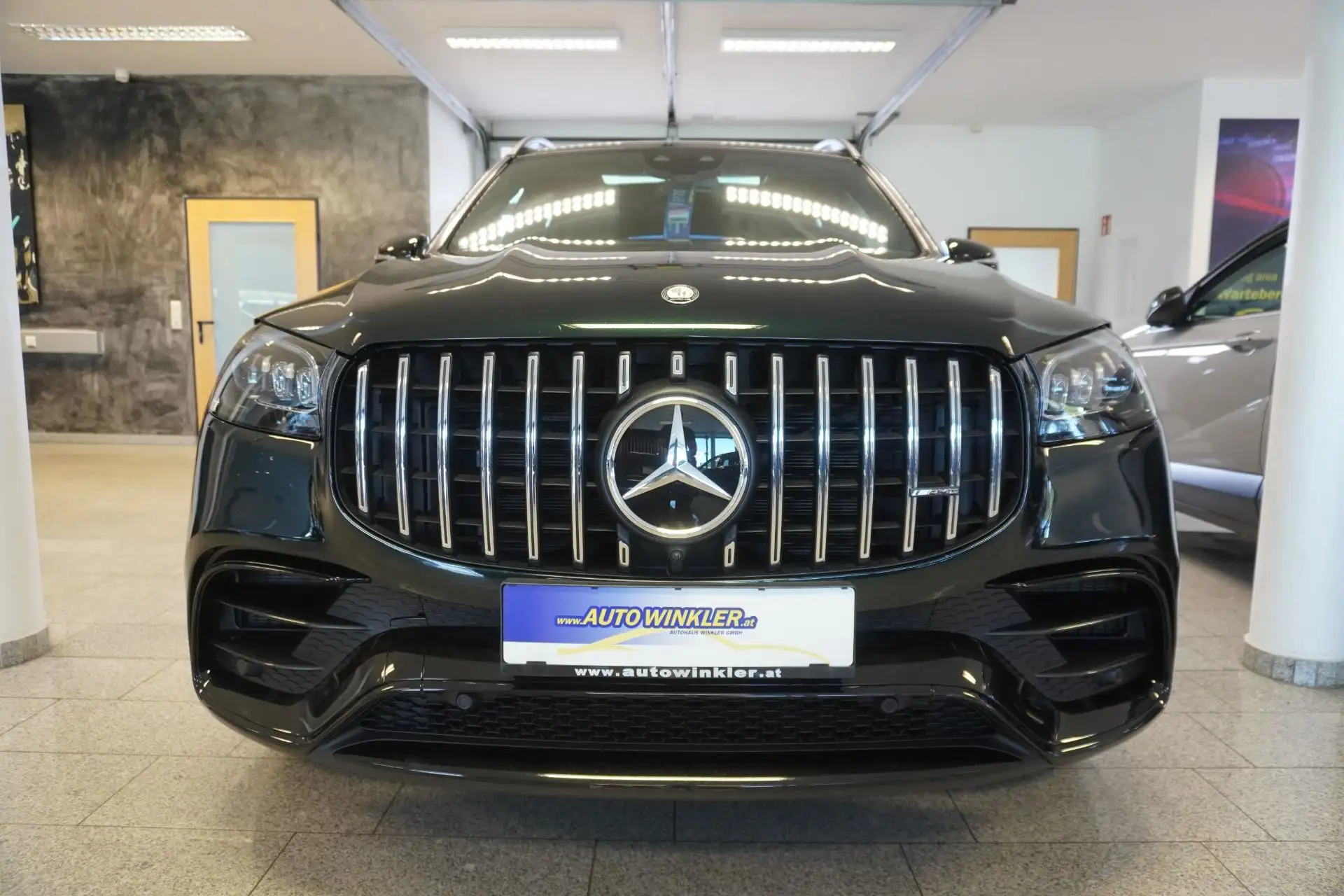 Mercedes-Benz GLS GLS 63 AMG 2024 블랙 사진 2