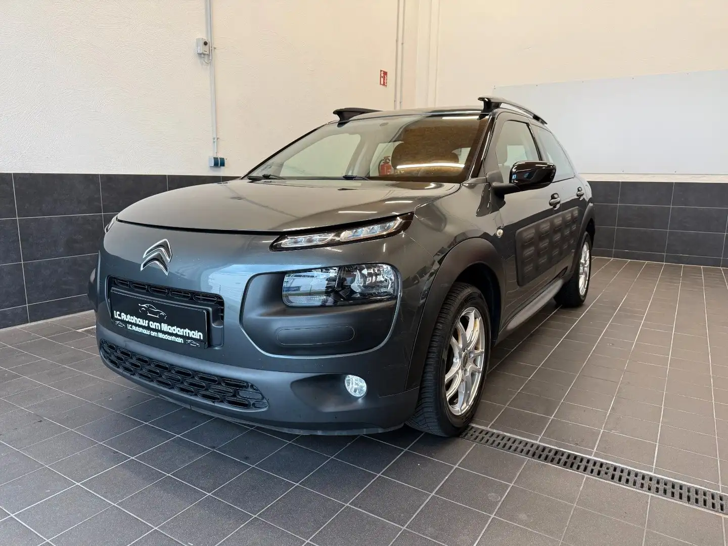 Citroen C4 Cactus Feel|KAMERA|ALU|KLIMA|EURO6|AHK|NAVI| Gris - 1