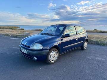 Clio 1.6i Initiale