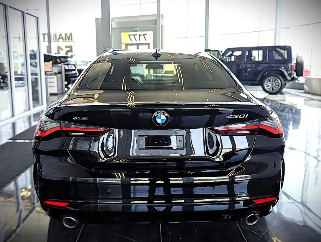 BMW 4 Series снимка BMW 4 Series