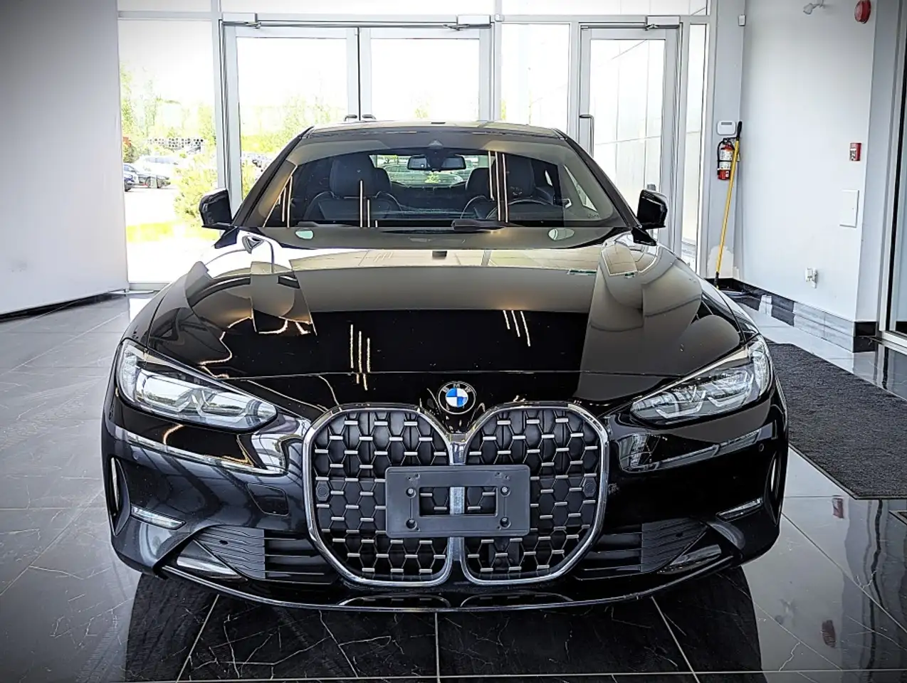BMW 4 Series снимка BMW 4 Series