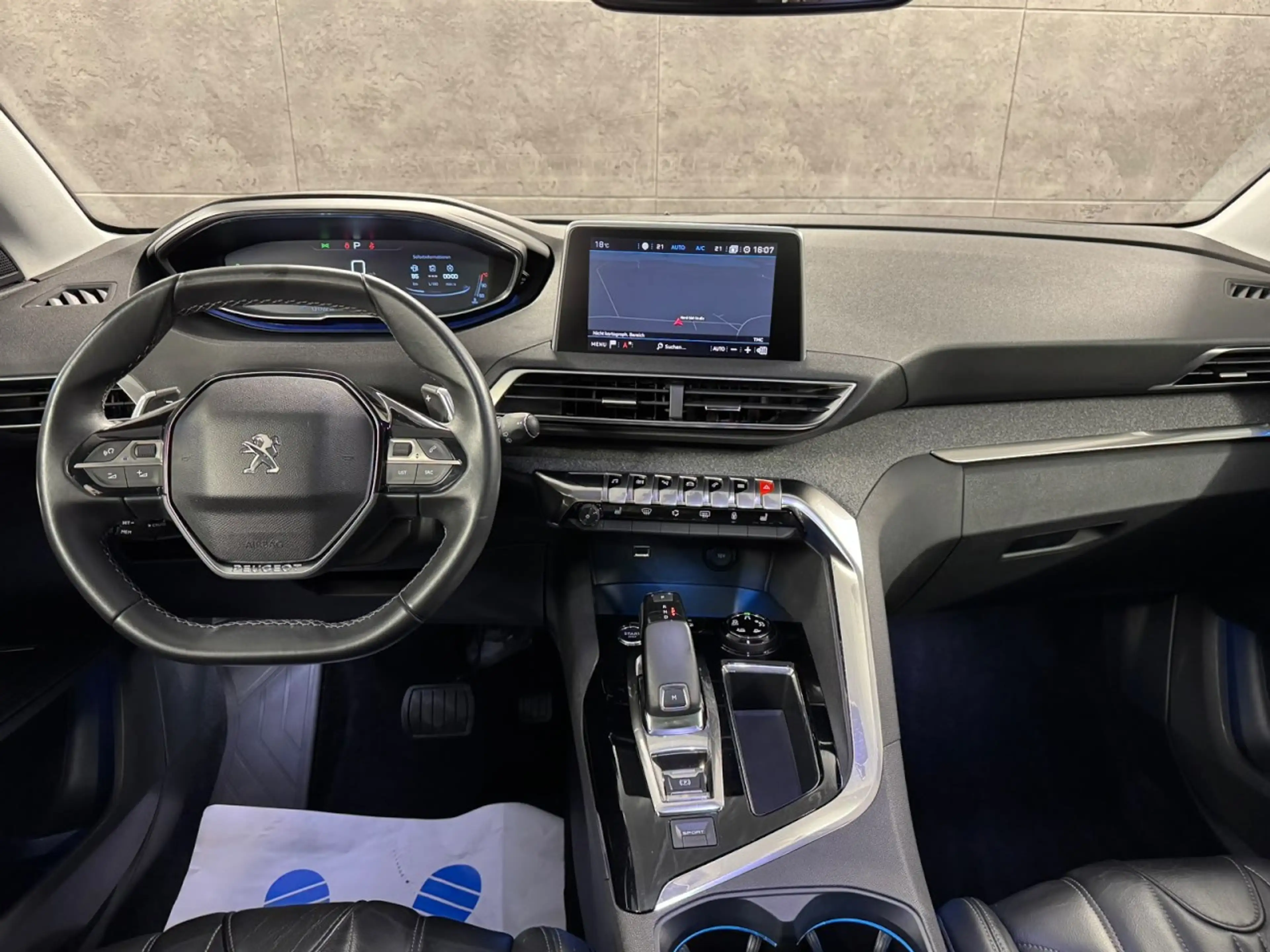 Peugeot 5008 Allure Aut*Navi*LED*Tempo*360*7-Sitze*Pano Klima — photo 9