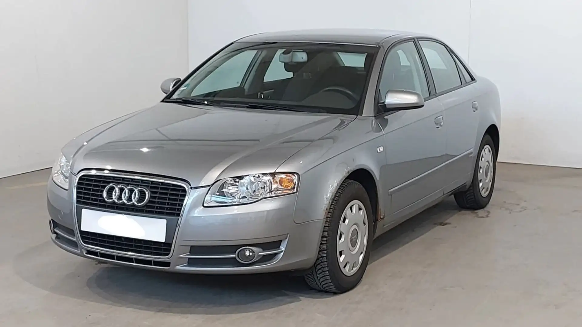 Audi A4 2.0 Limousine Grau - 1