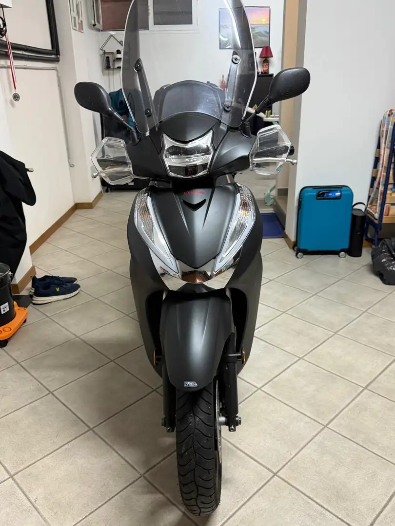 Honda SH 300 Sport - 1