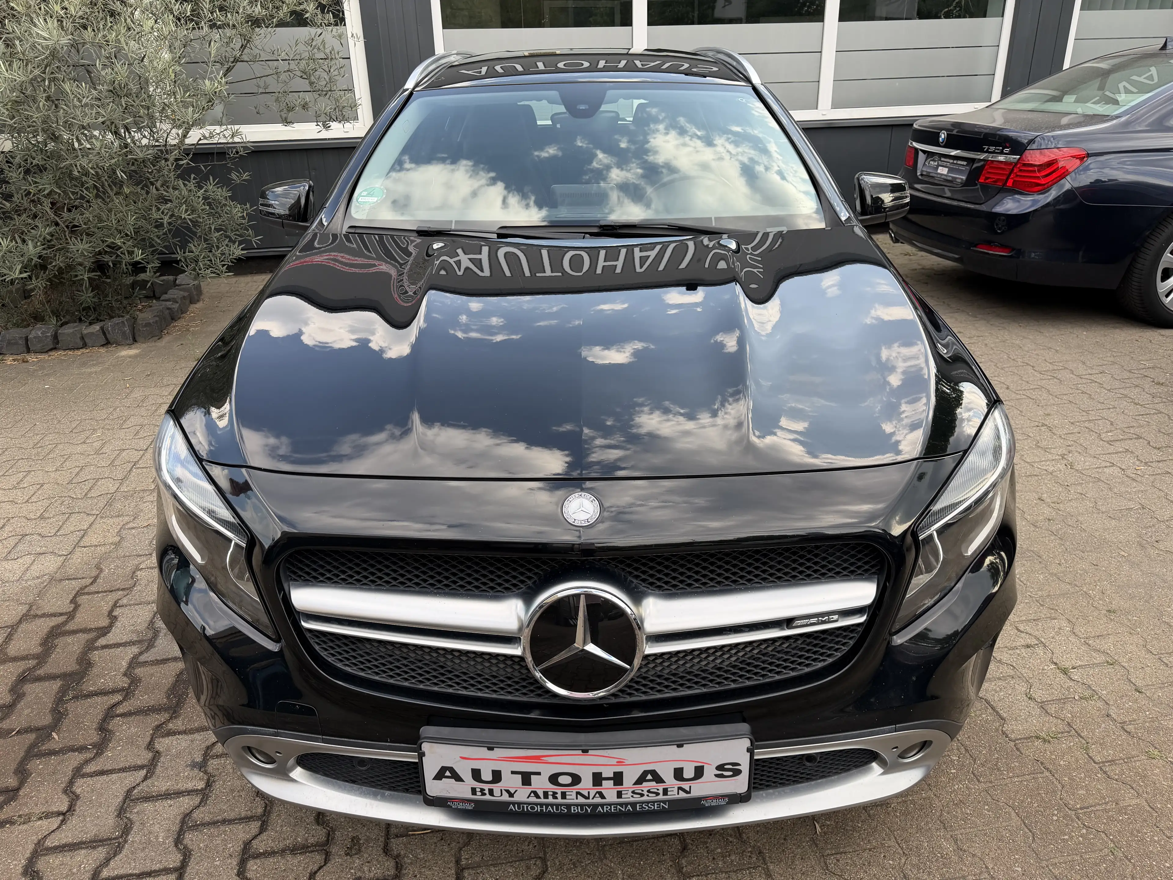 Mercedes-Benz GLA 220 CDI/d Urban 7G-DCT SUV Schwarz Voll Leder Navi Kamera — photo 2