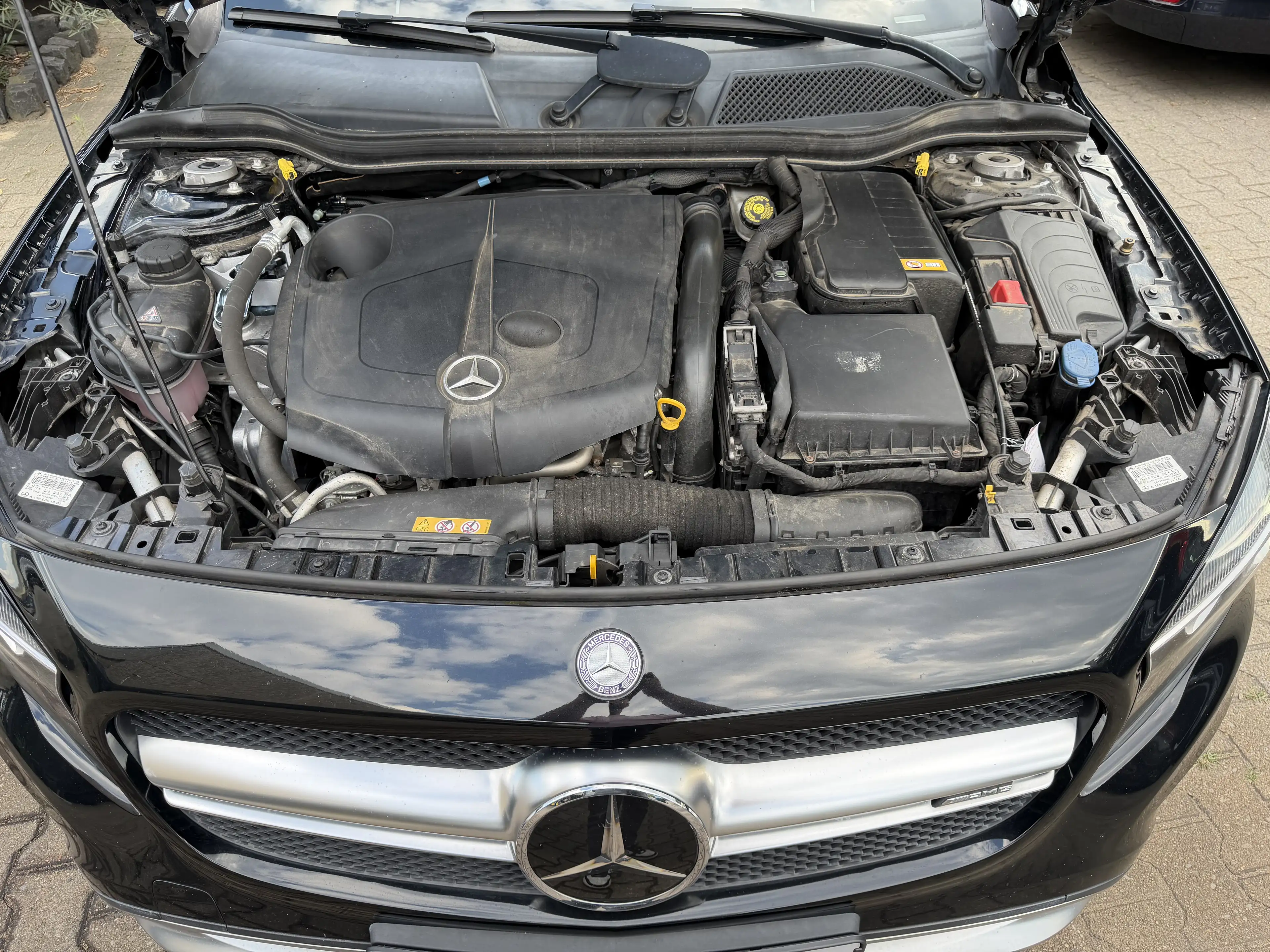 Mercedes-Benz GLA 220 CDI/d Urban 7G-DCT SUV Schwarz Voll Leder Navi Kamera — photo 20