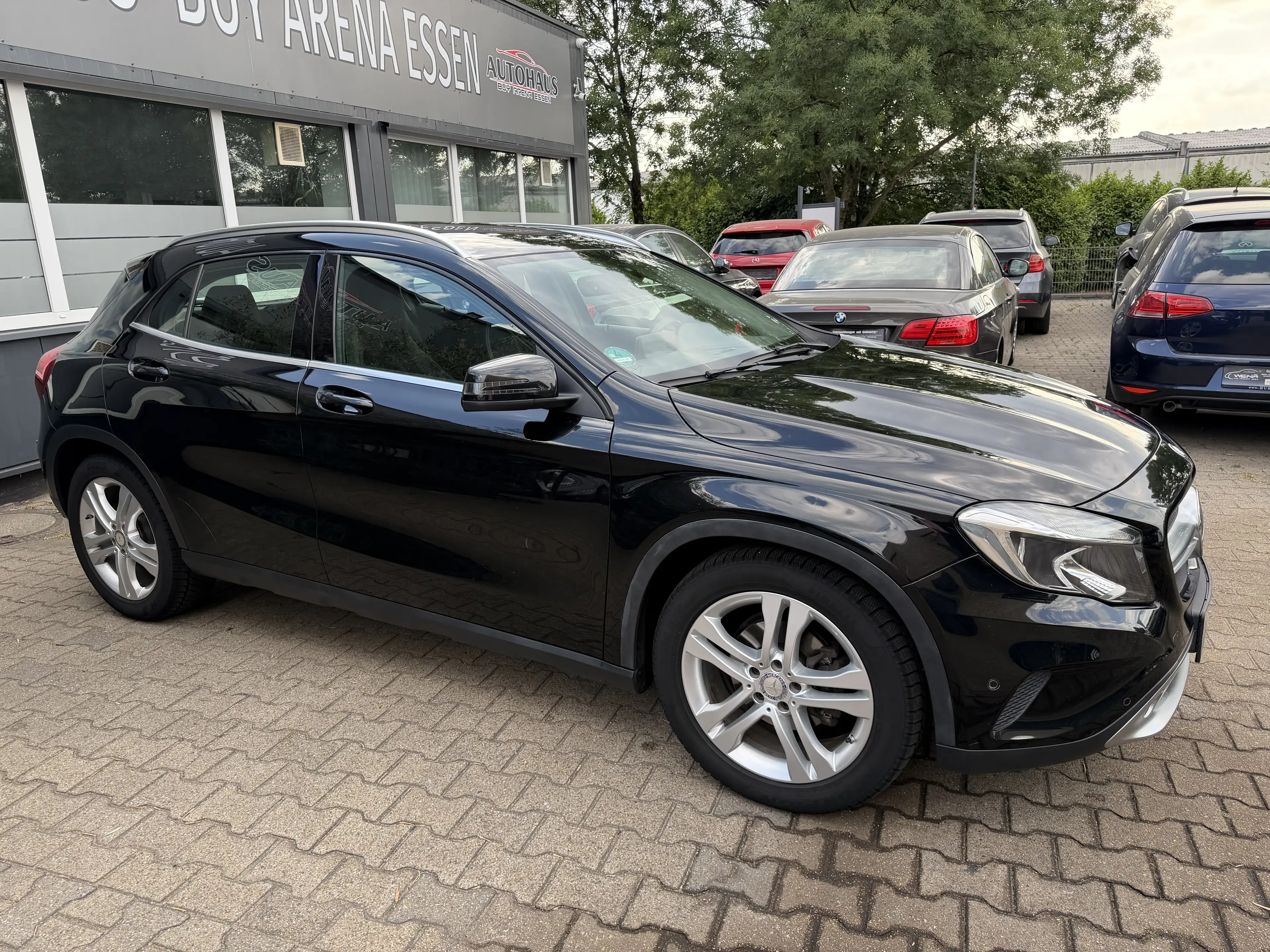 Mercedes-Benz GLA 220 CDI/d Urban 7G-DCT SUV Schwarz Voll Leder Navi Kamera — photo 8