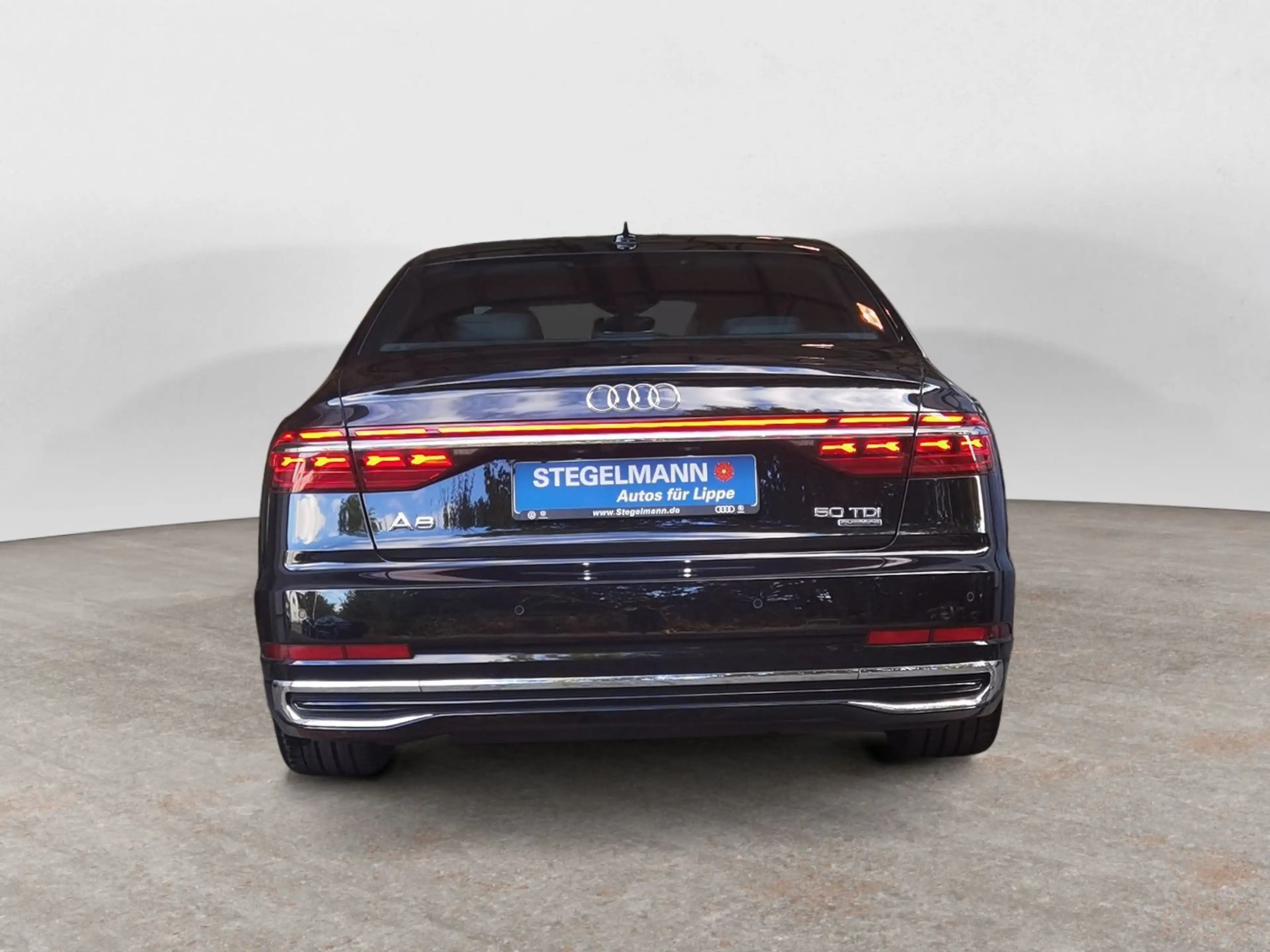 Audi A8 50 TDI qu. Tiptr. *Matrix*Navi*Pano* — photo 6