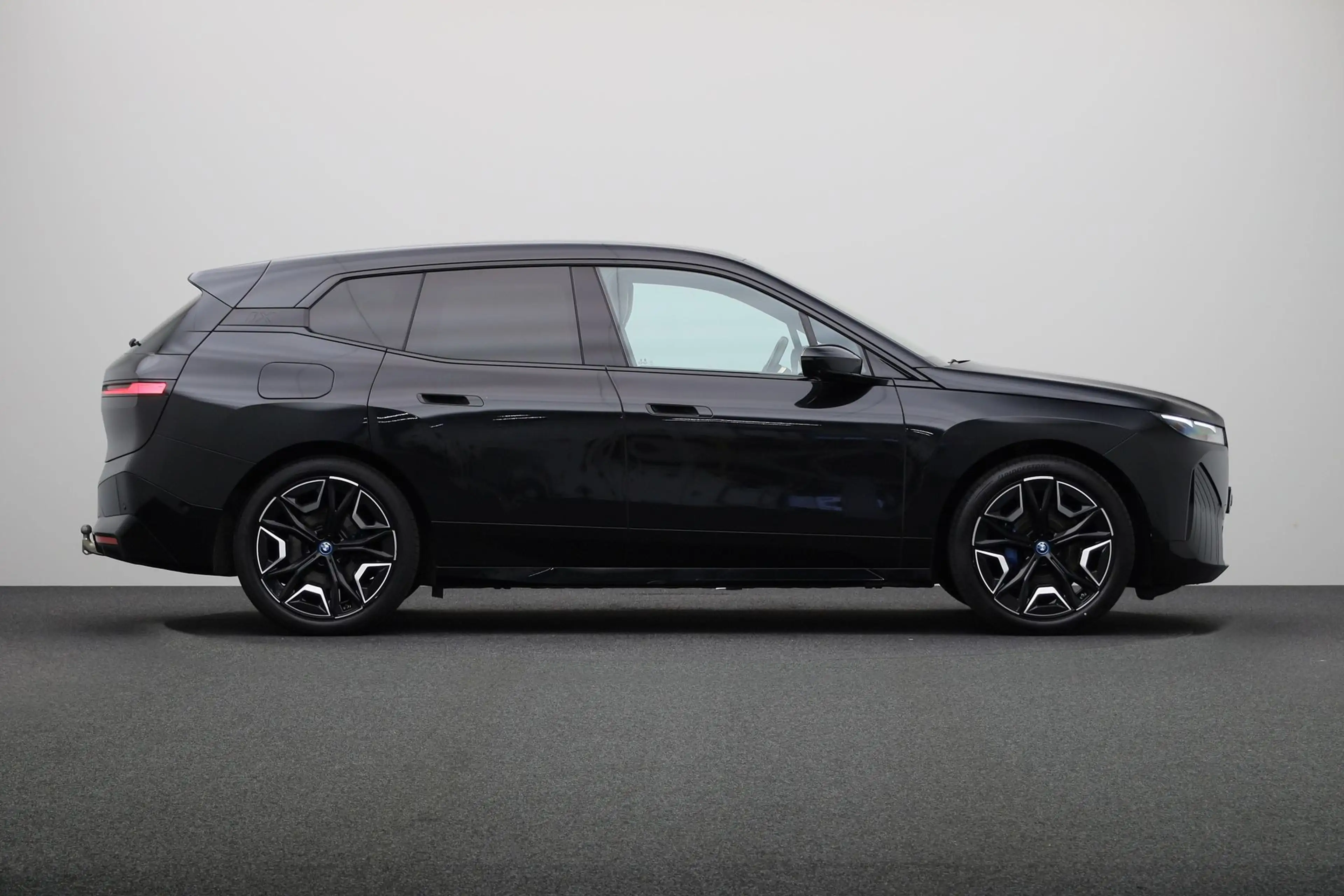 BMW iX xDrive40 High Executive 77 kWh | HIFI System Harma — photo 10