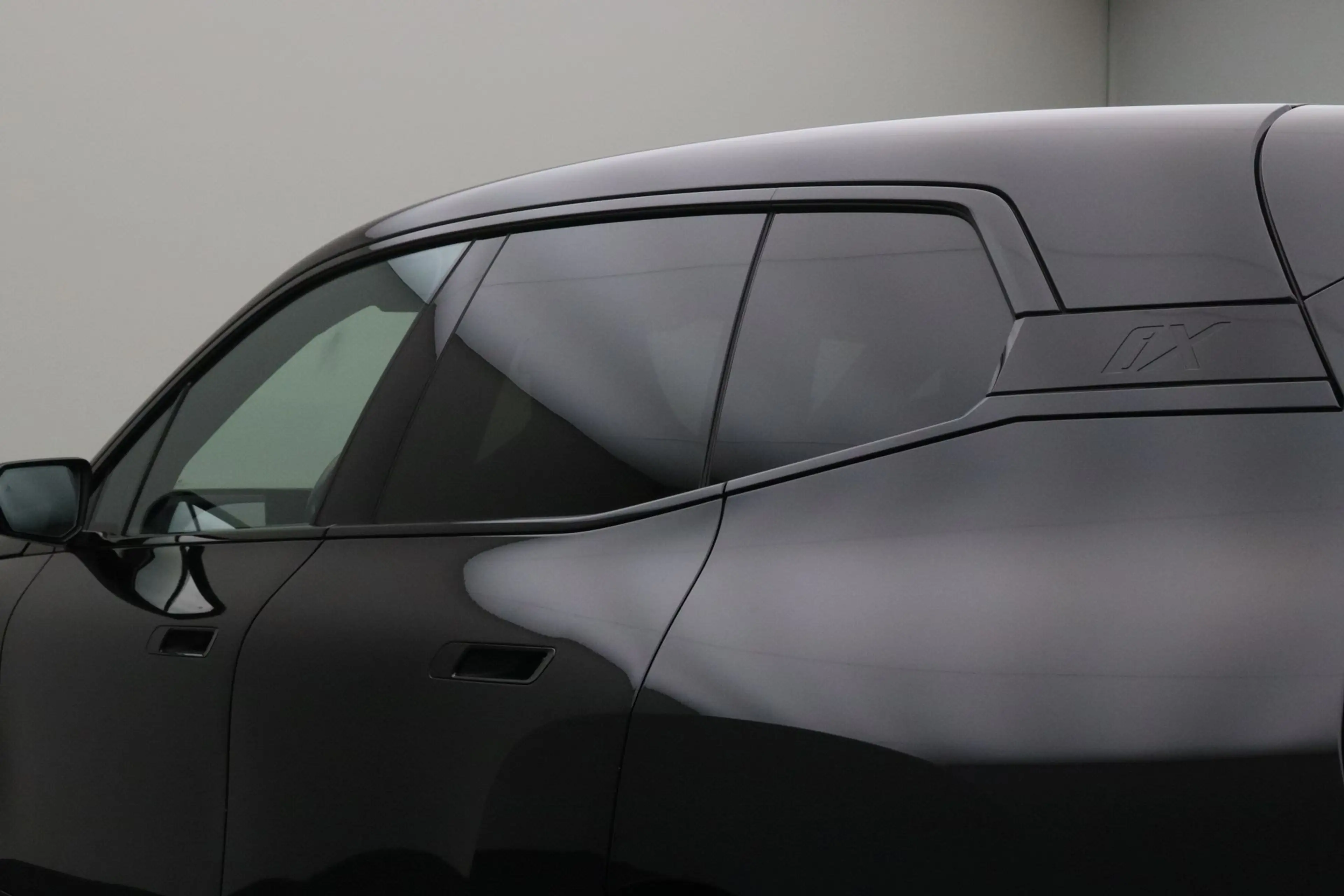 BMW iX xDrive40 High Executive 77 kWh | HIFI System Harma — photo 4