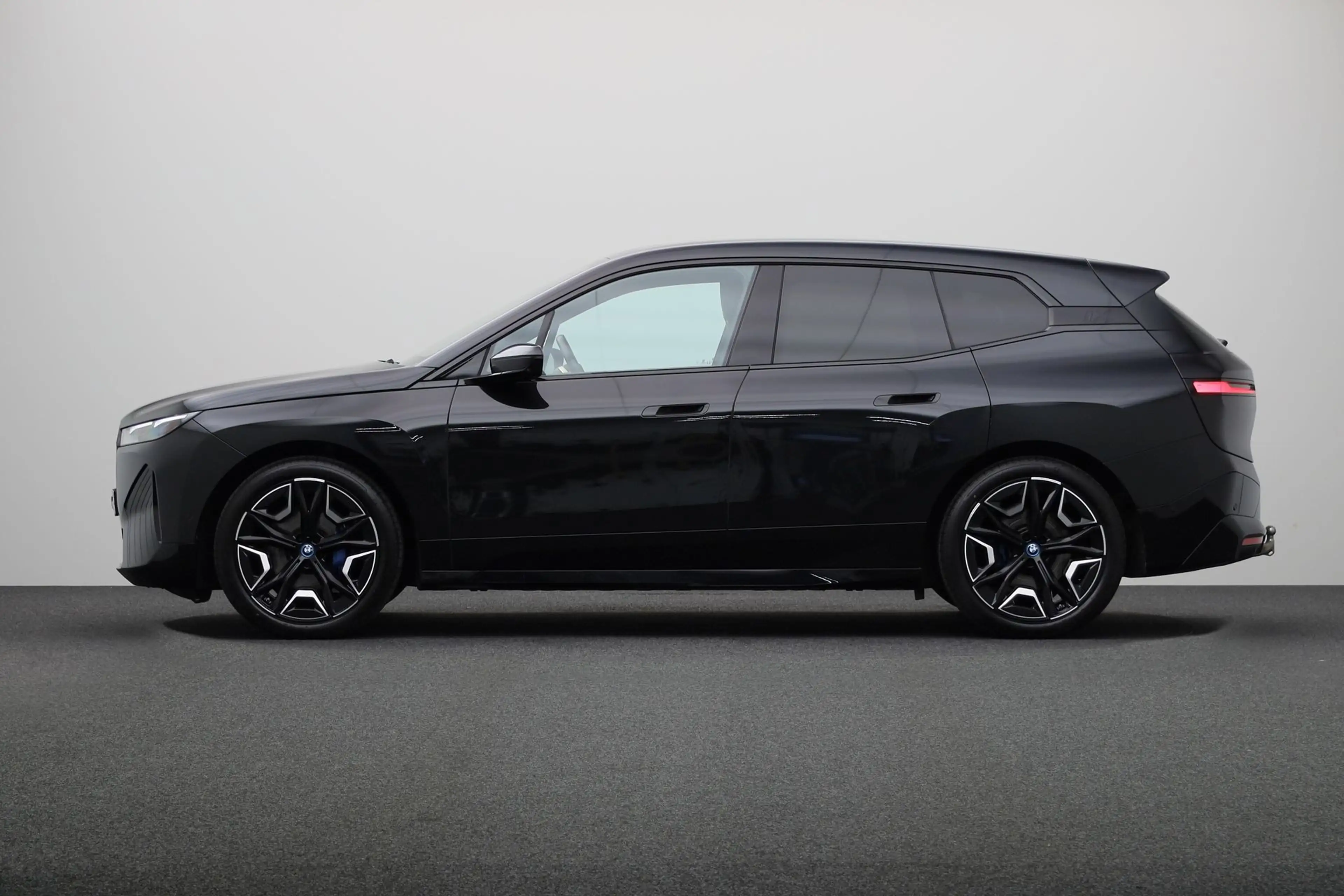 BMW iX xDrive40 High Executive 77 kWh | HIFI System Harma — photo 12