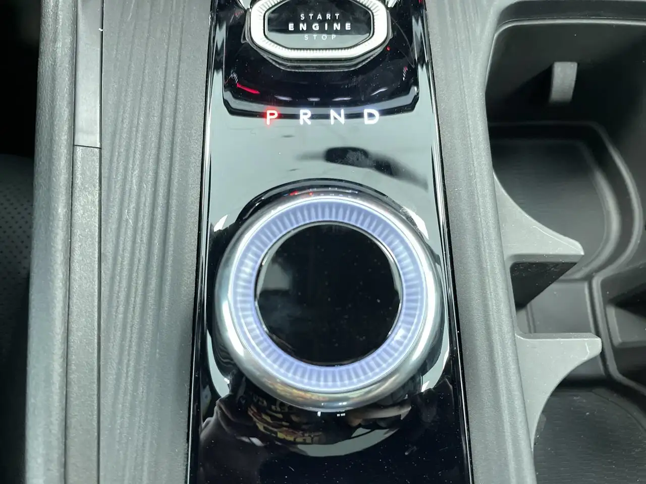 Jeep Cherokee снимка Jeep Cherokee