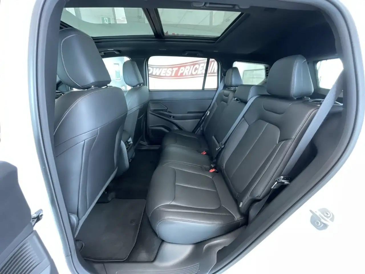 Jeep Cherokee снимка Jeep Cherokee