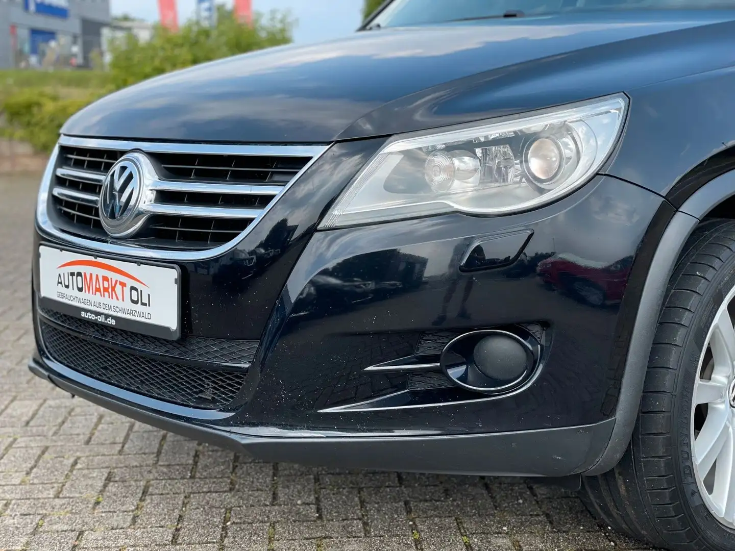 Volkswagen Tiguan R-Line DSG 4x4*BiXen*Navi*AHK*TÜV 01/2027 Schwarz - 2