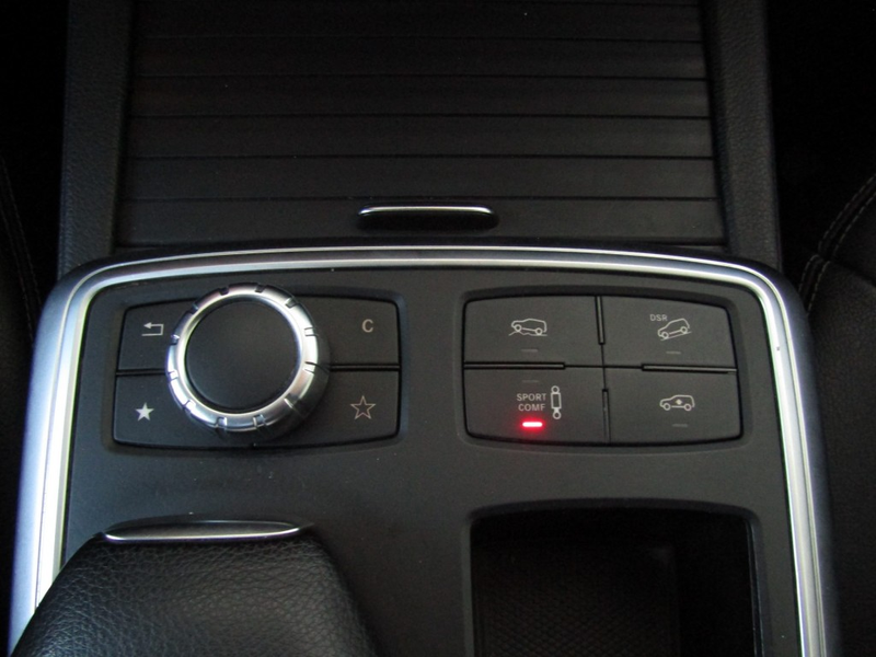 Mercedes-Benz ML 350 BLUETEC 4MATIC — photo 13