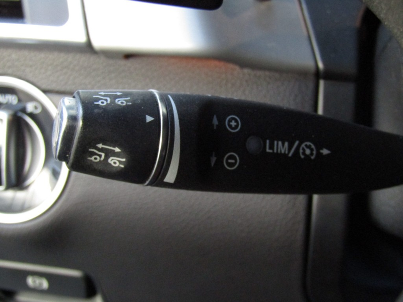 Mercedes-Benz ML 350 BLUETEC 4MATIC — photo 11