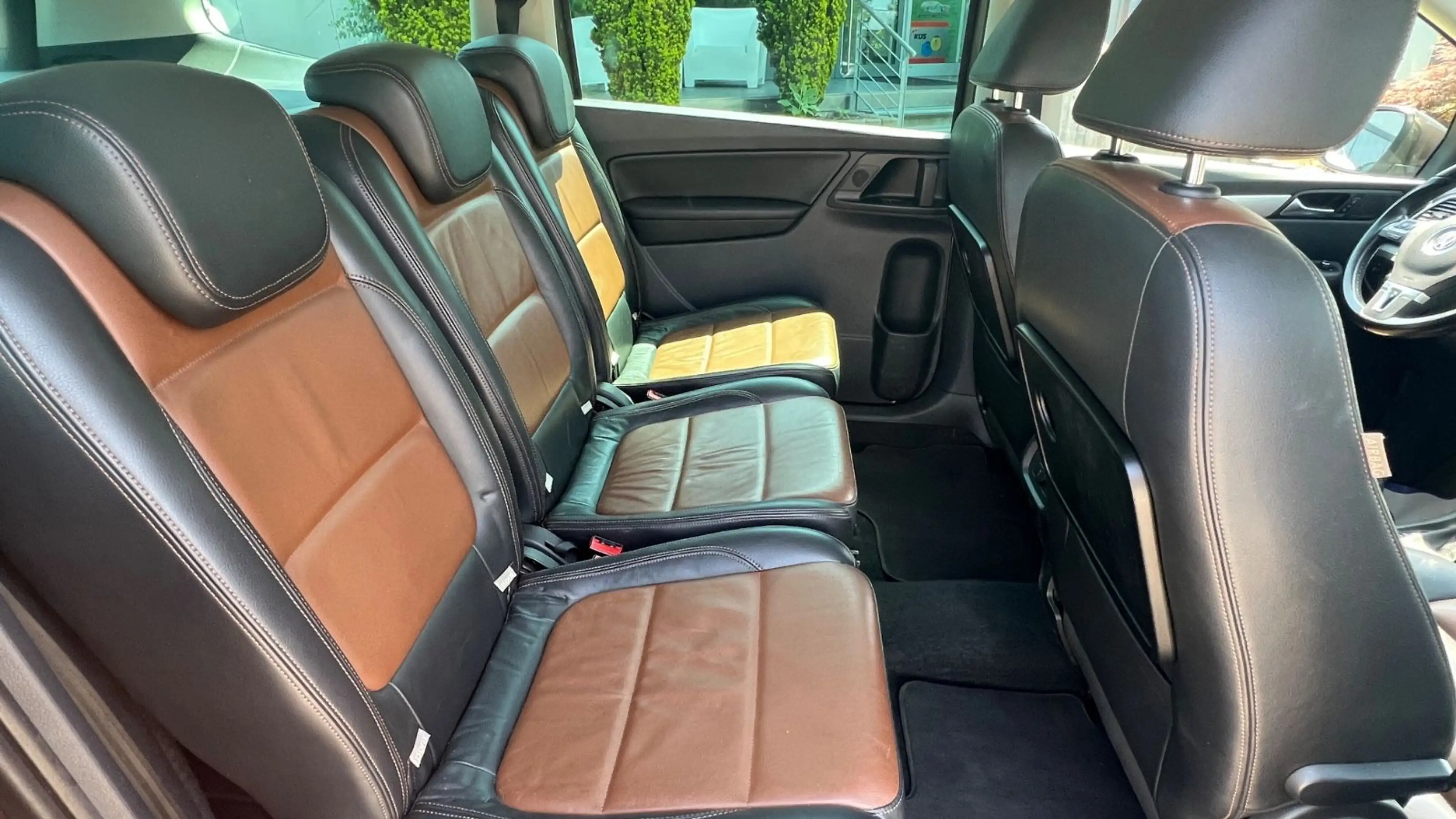 Volkswagen Sharan 1.4 TSI   Highline BMT — photo 11