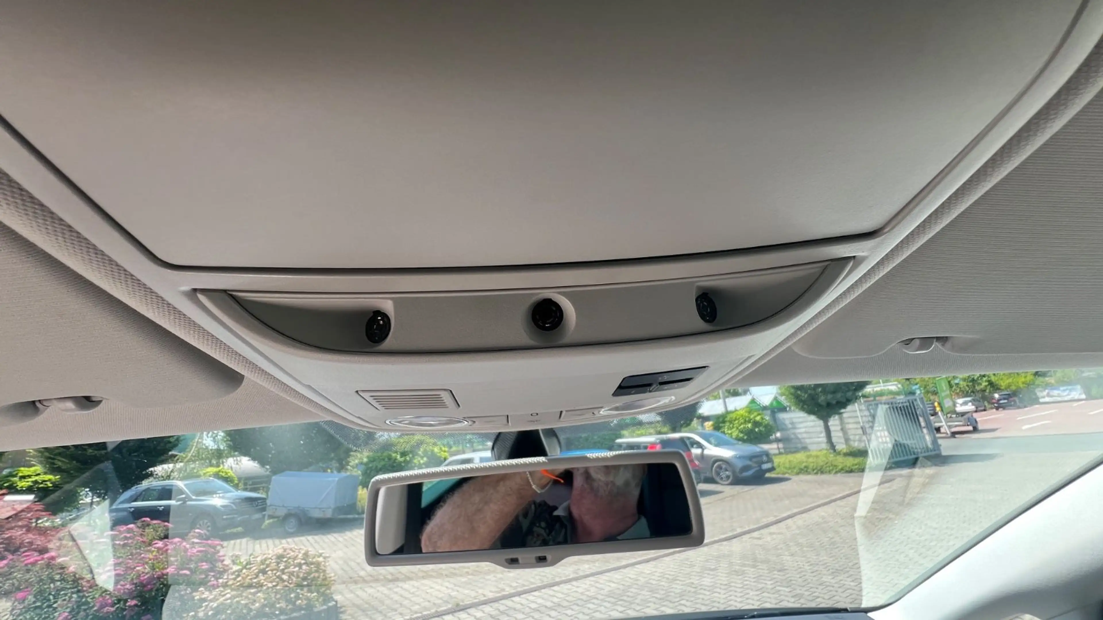 Volkswagen Sharan 1.4 TSI   Highline BMT — photo 15