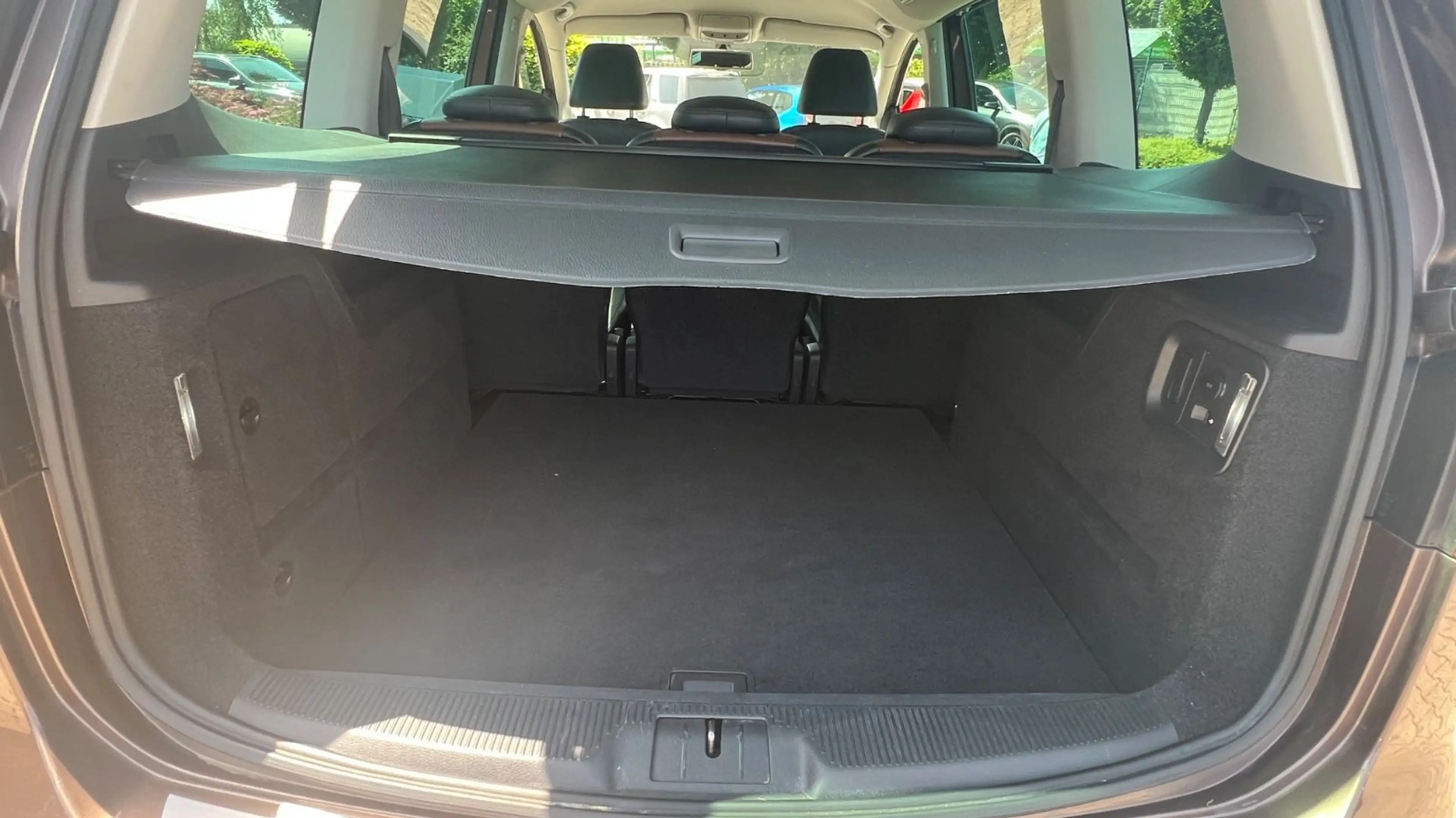 Volkswagen Sharan 1.4 TSI   Highline BMT — photo 12