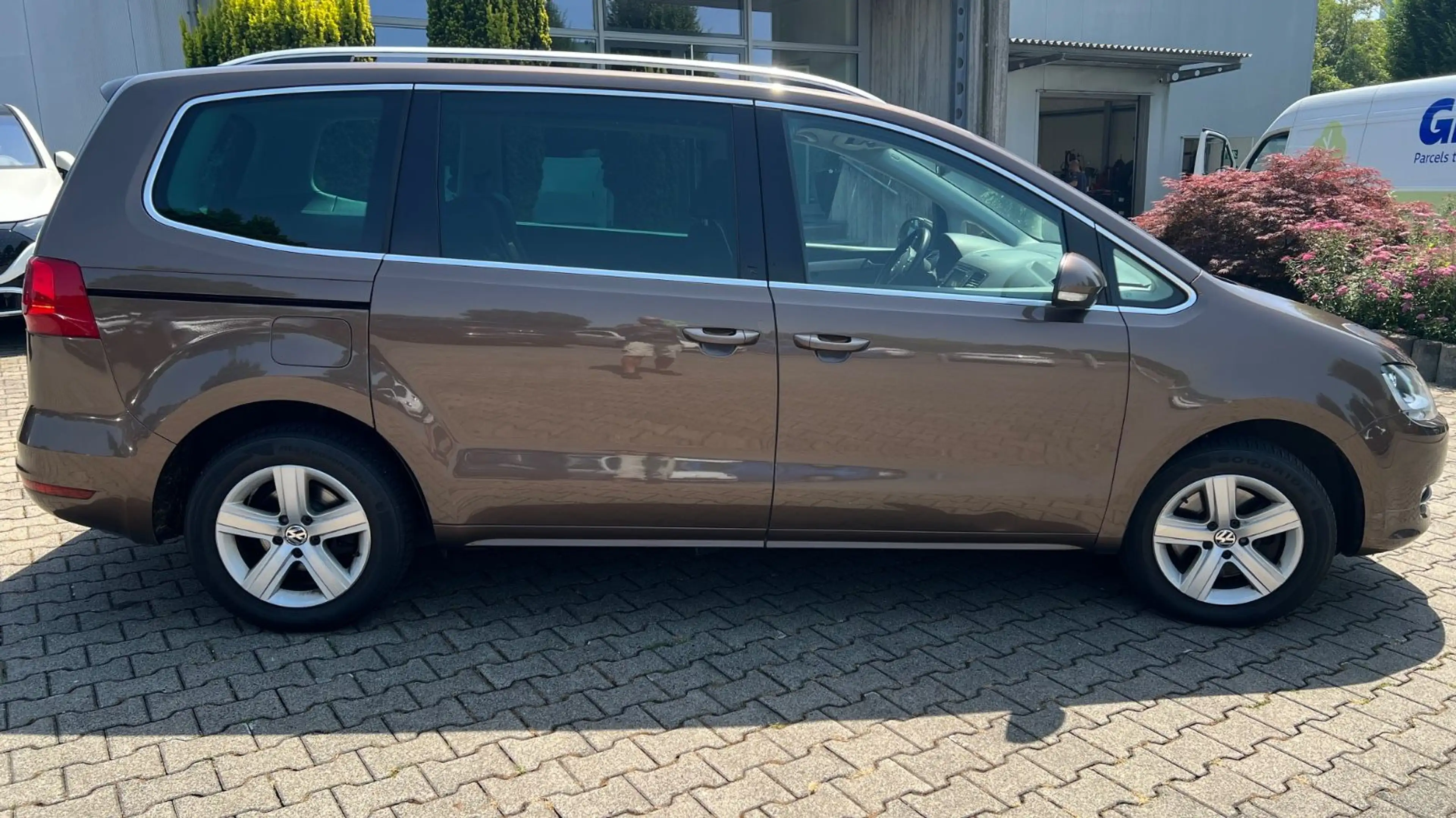 Volkswagen Sharan 1.4 TSI   Highline BMT — photo 6