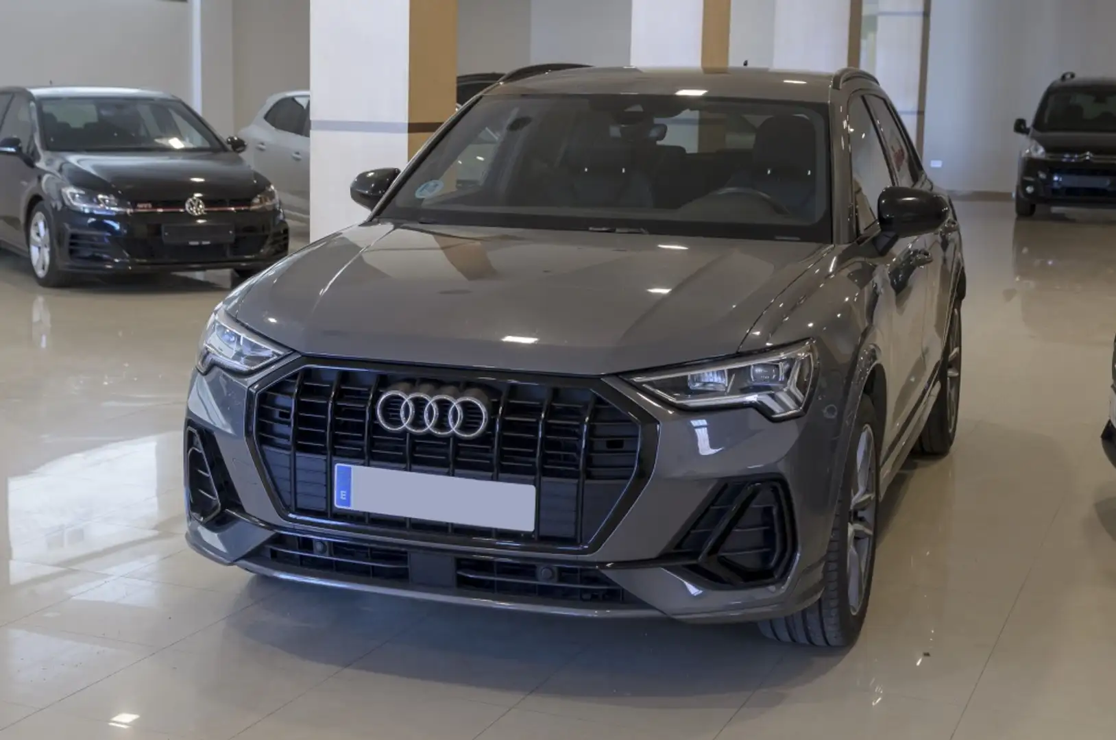 Audi Q3 35 TDI S line S tronic 110kW Grau - 1