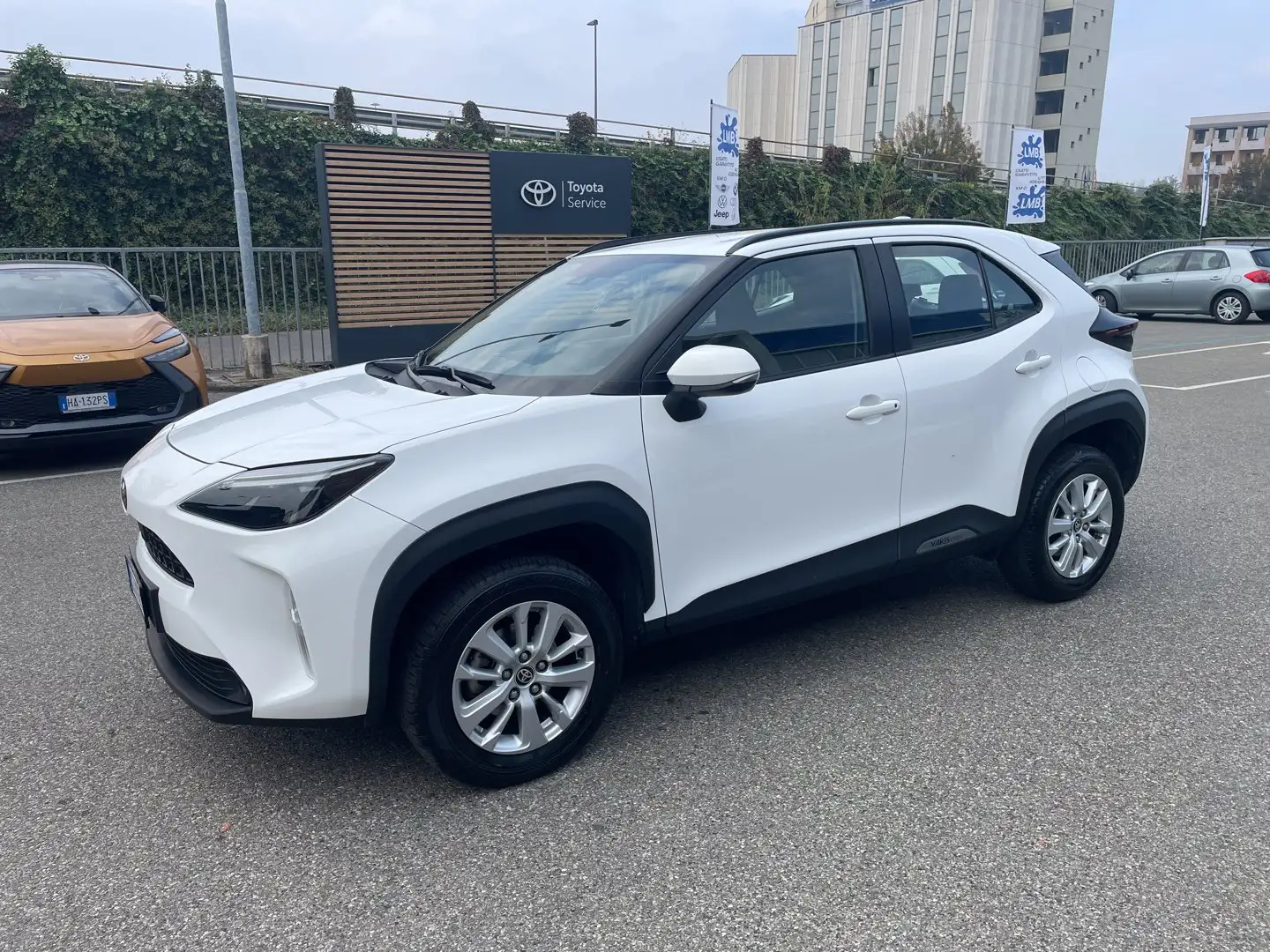 Toyota Yaris Cross Yaris Cross 1.5 Hybrid 5p. E-CVT Active Bianco - 1