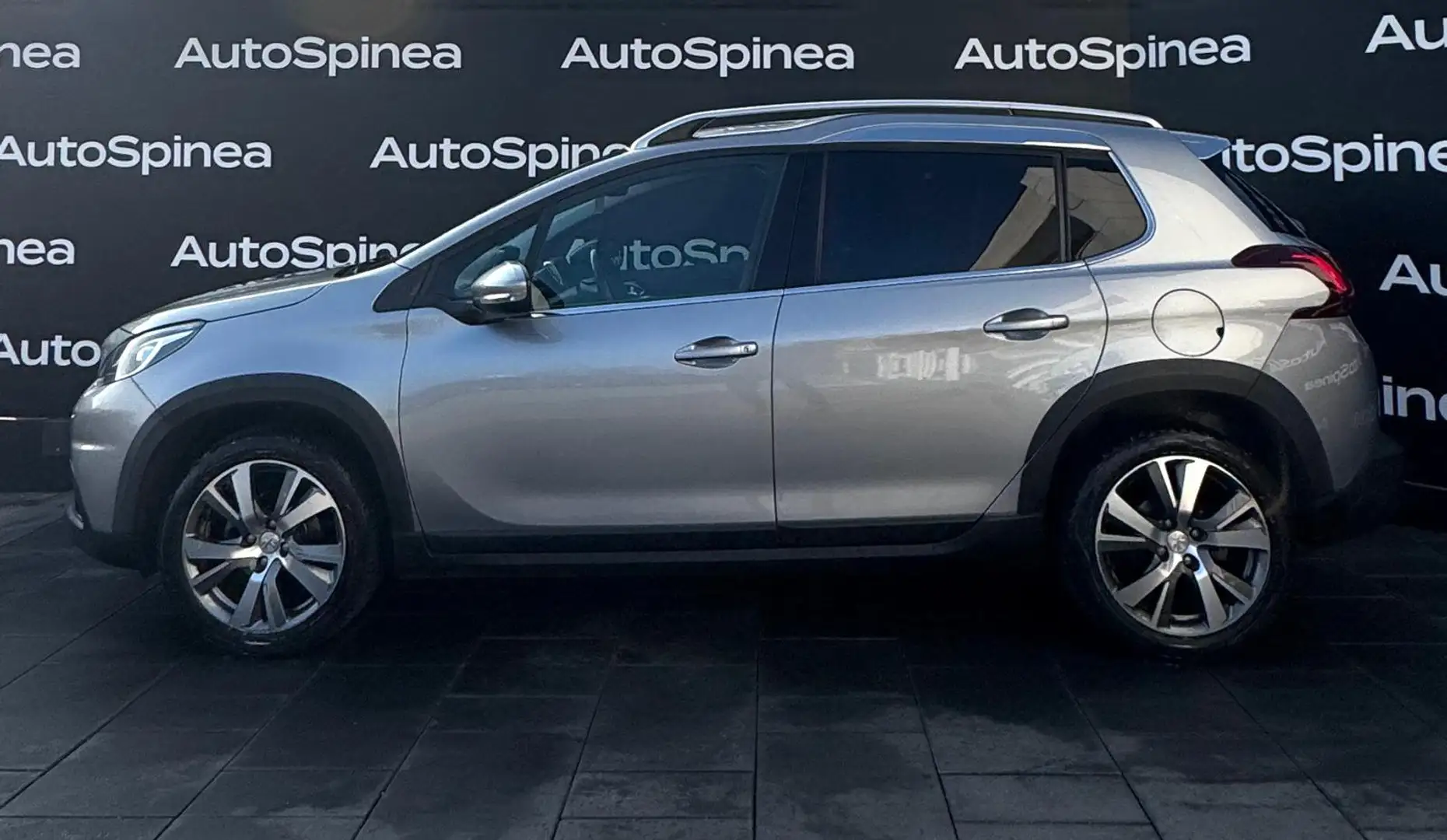 Peugeot 2008 BlueHDi 100 Allure #telecamera #gripcontrol #navi Gris - 2