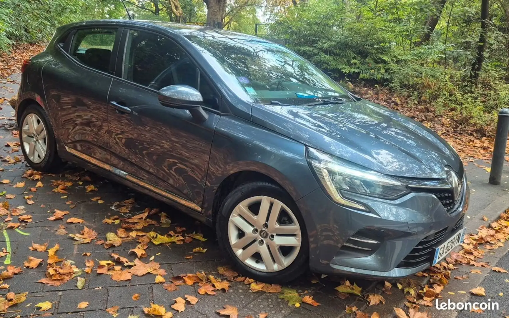 Renault Clio 5 hybride première main Garantie 12mois Gris - 1