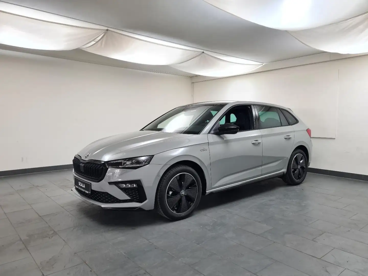Skoda Scala 1.5 TSI Monte Carlo DSG SpurW S-Sitz ACC Grau - 2