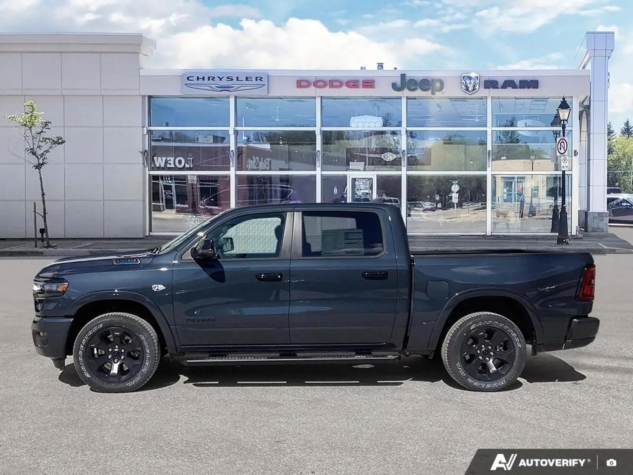 RAM 1500 снимка RAM 1500