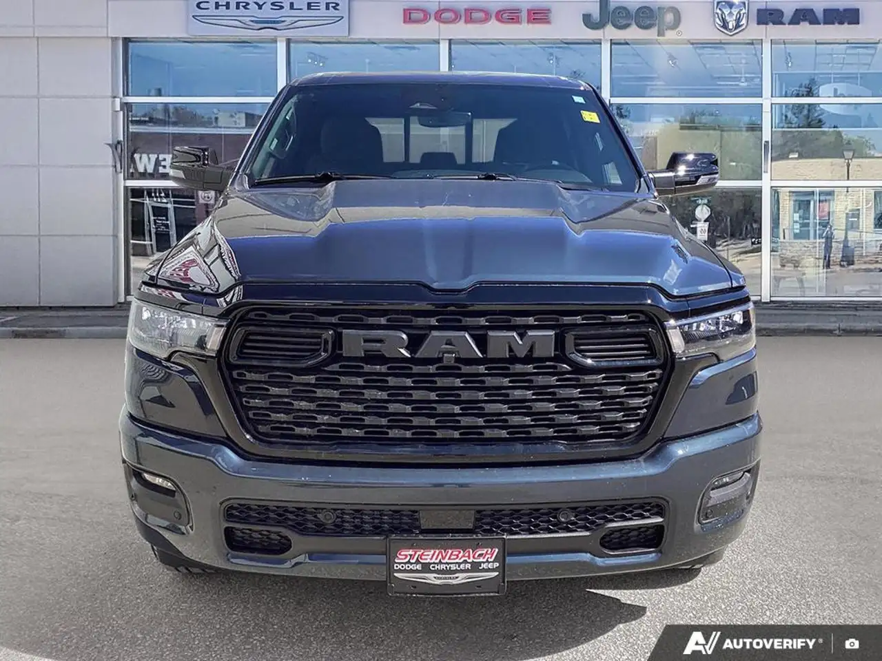 RAM 1500 снимка RAM 1500