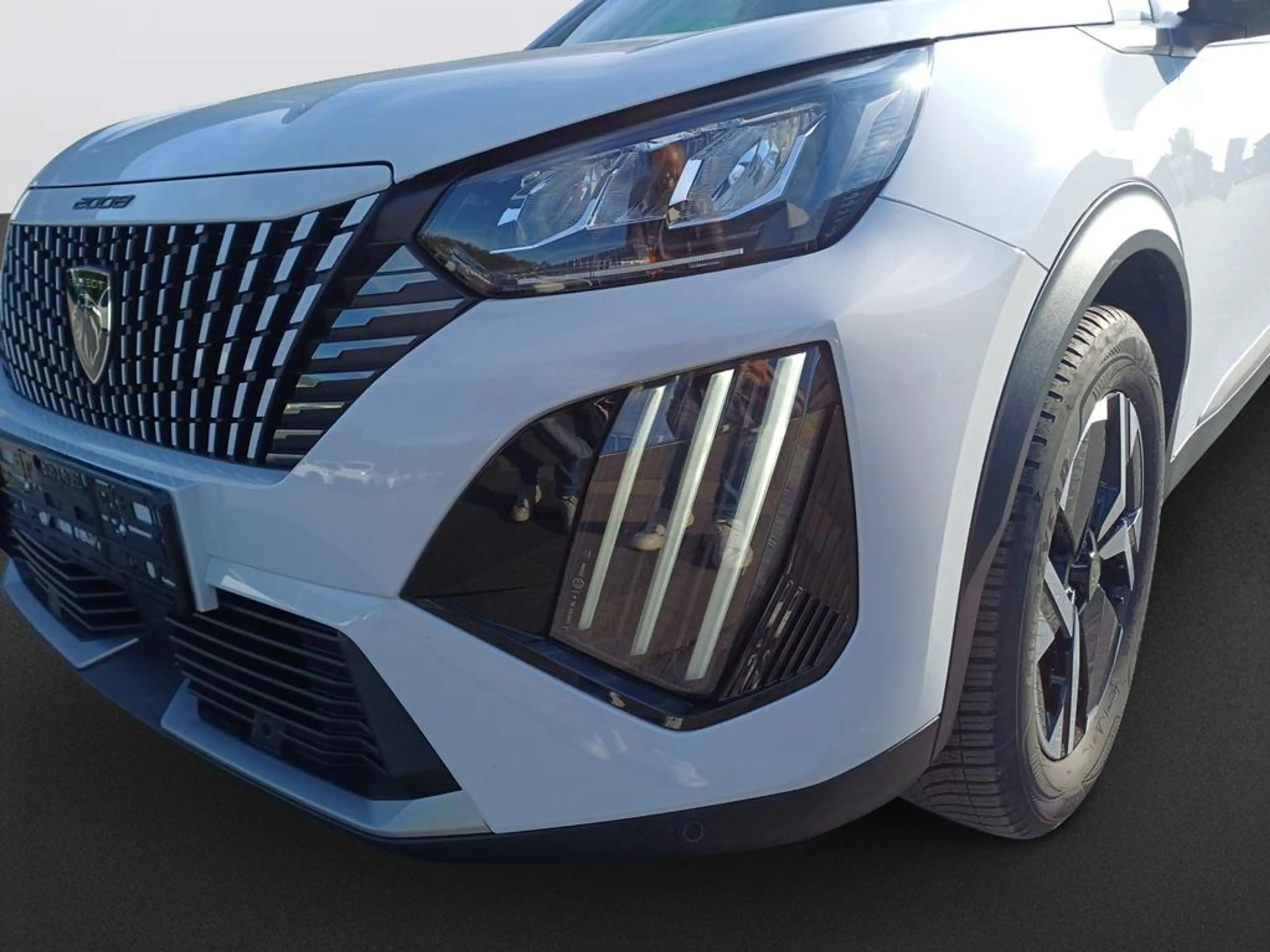 Peugeot 2008 Allure — photo 9