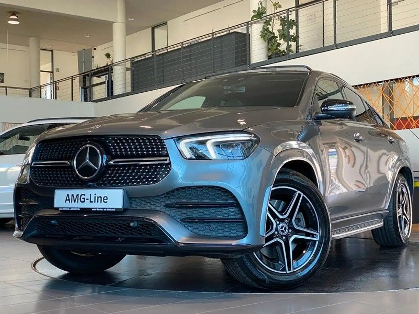 Mercedes-Benz GLE 350 de Coupé AMG Sbel Pano HUD Burm. DTR AHK Grau - 1