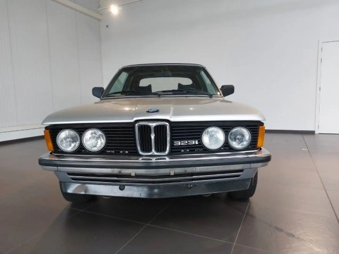 BMW 323 I E21 Baur Zilver - 2