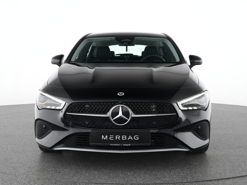 Mercedes-Benz CLA 180 SB LED AHK Kamera Navi Automatik — photo 2