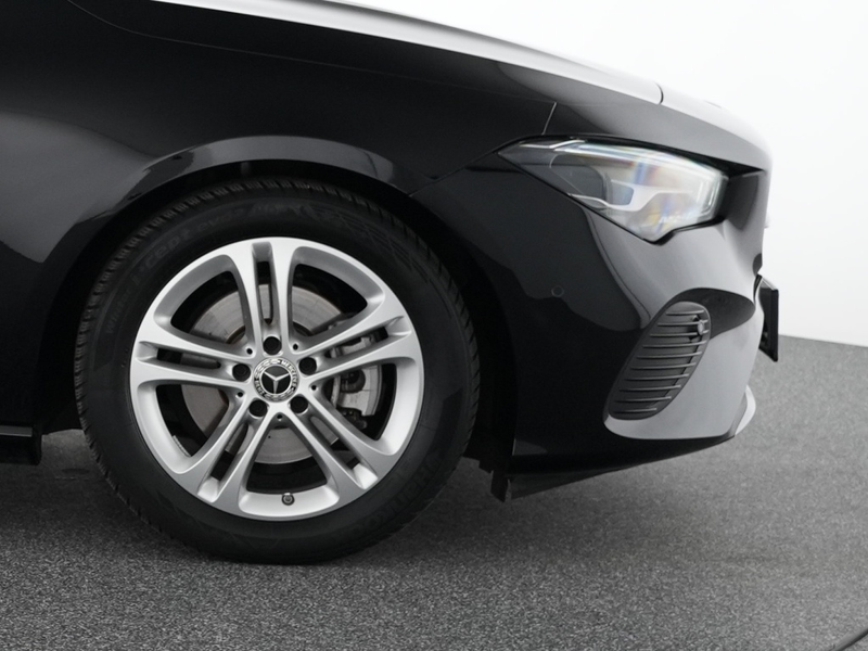 Mercedes-Benz CLA 180 SB LED AHK Kamera Navi Automatik — photo 6