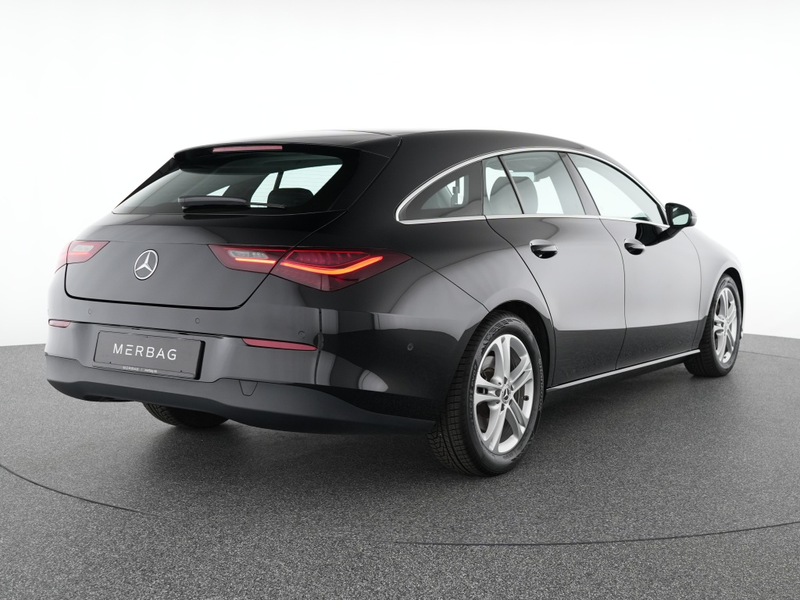Mercedes-Benz CLA 180 SB LED AHK Kamera Navi Automatik — photo 3