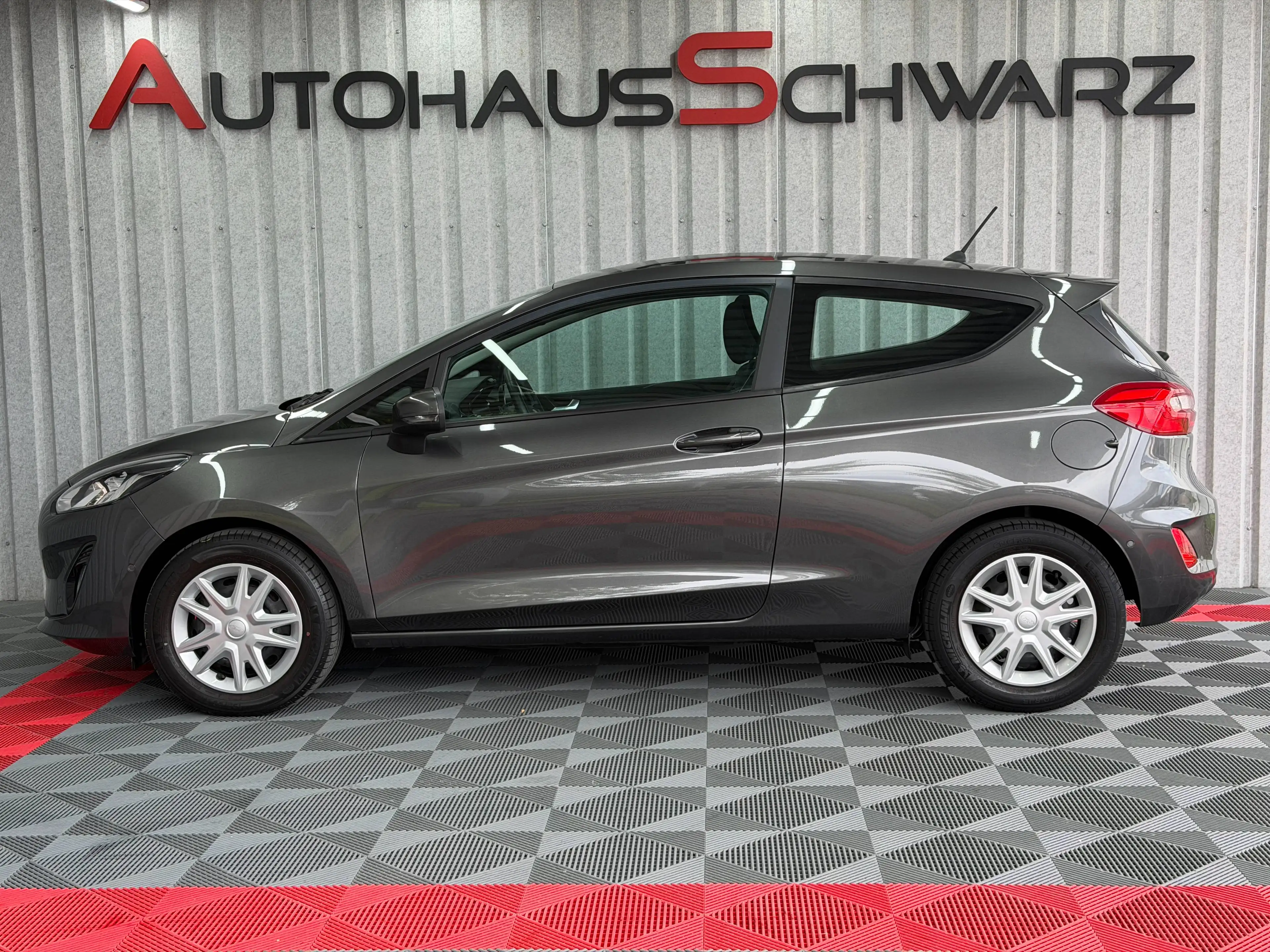 Ford Fiesta Cool&Connect Kamera PDC SHZ Tempo 1.Hand — photo 4