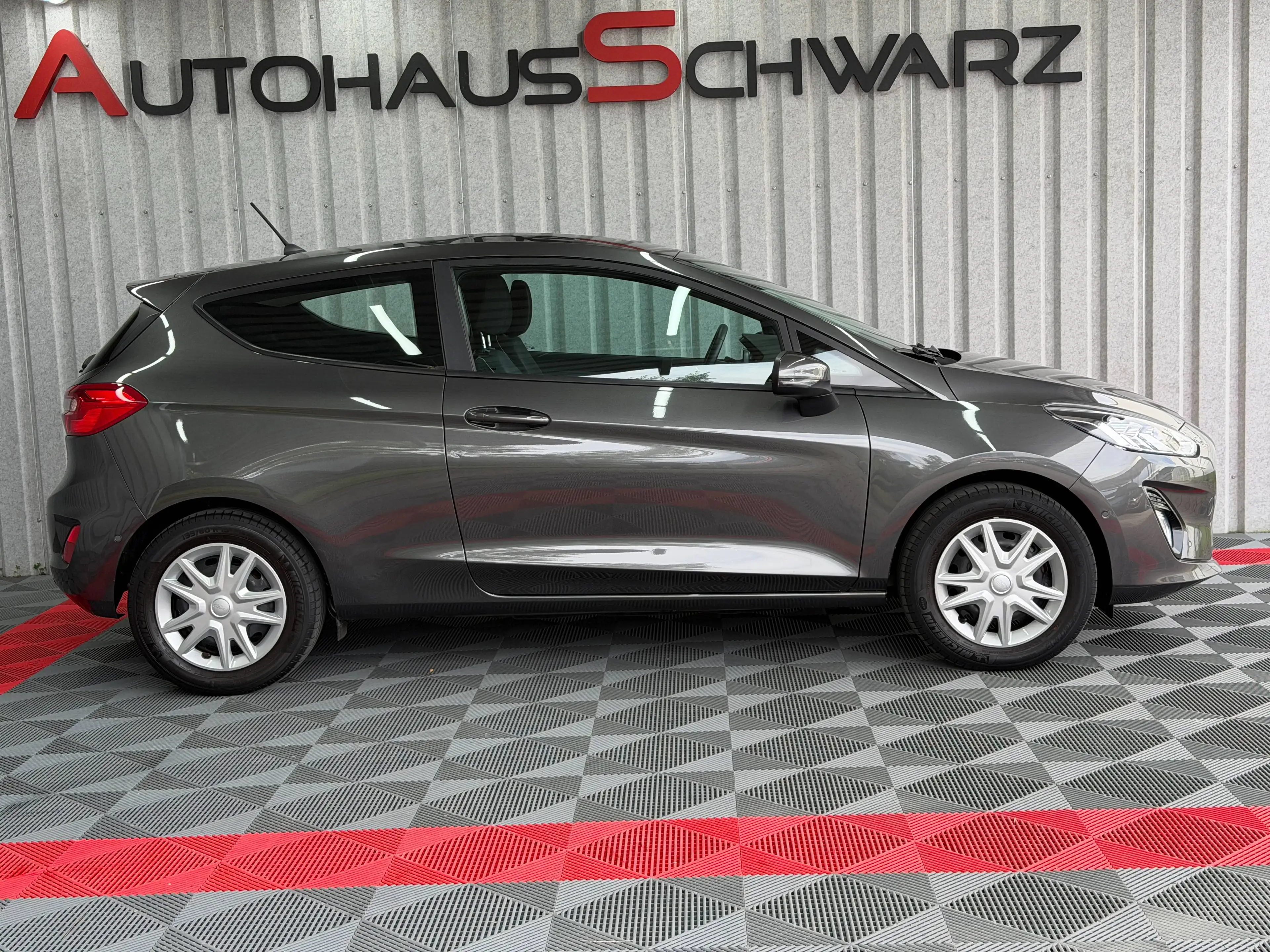 Ford Fiesta Cool&Connect Kamera PDC SHZ Tempo 1.Hand — photo 8