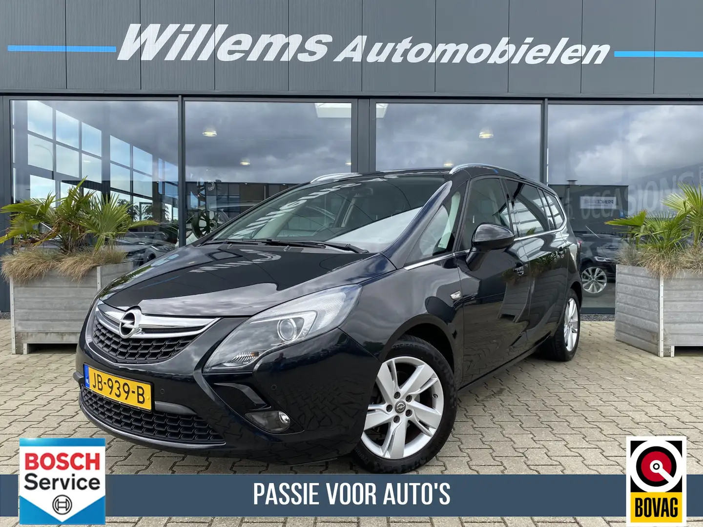 Opel Zafira Tourer 1.4 Business+ Trekhaak, Stoel & Stuurverwarming, N Zwart - 1