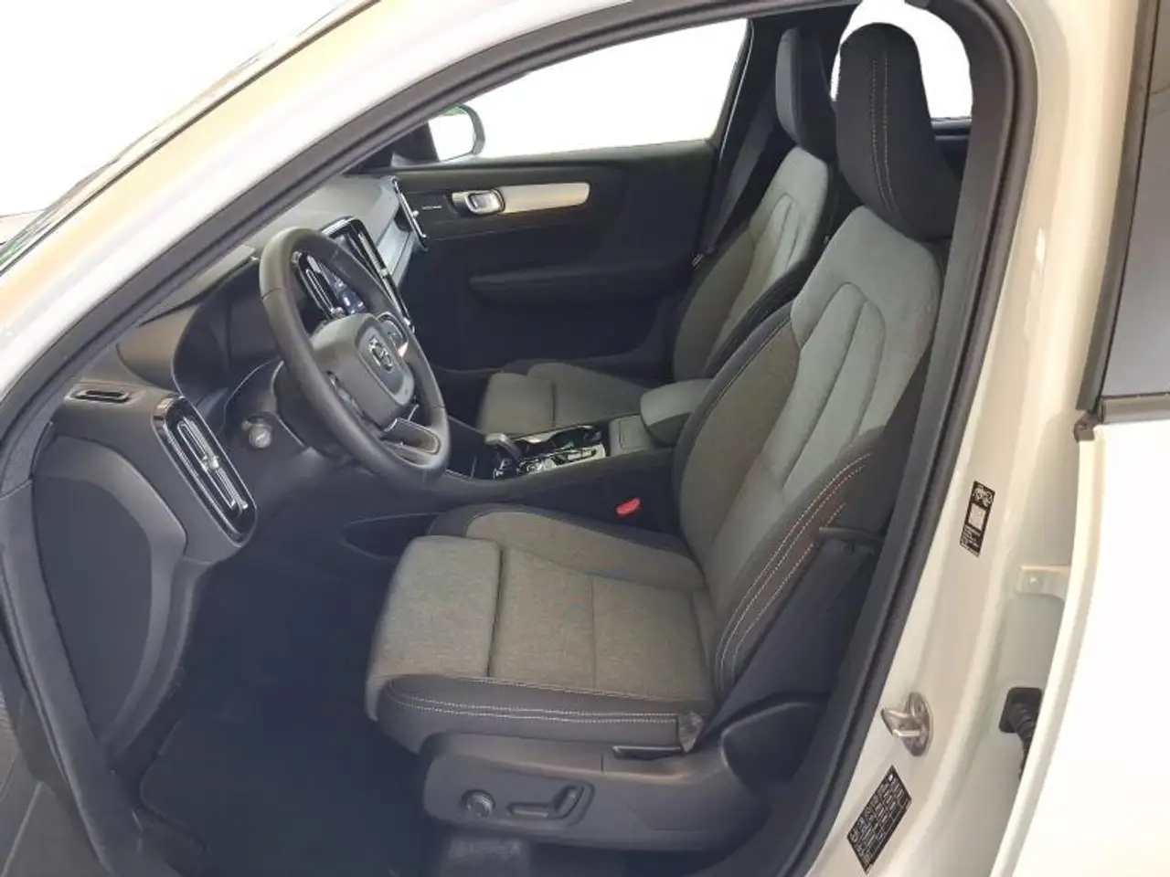 Volvo XC40 2026