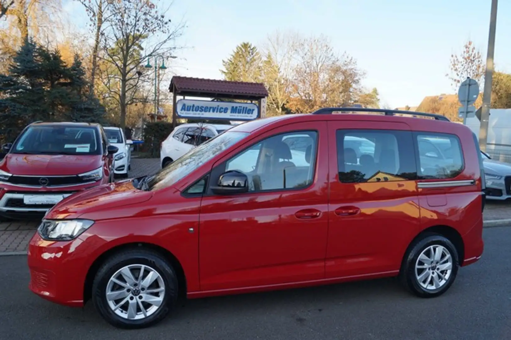 Volkswagen Caddy 1,5i PDC-Sitzh.-2 x Schiebetüren-Winterräd Rouge - 2