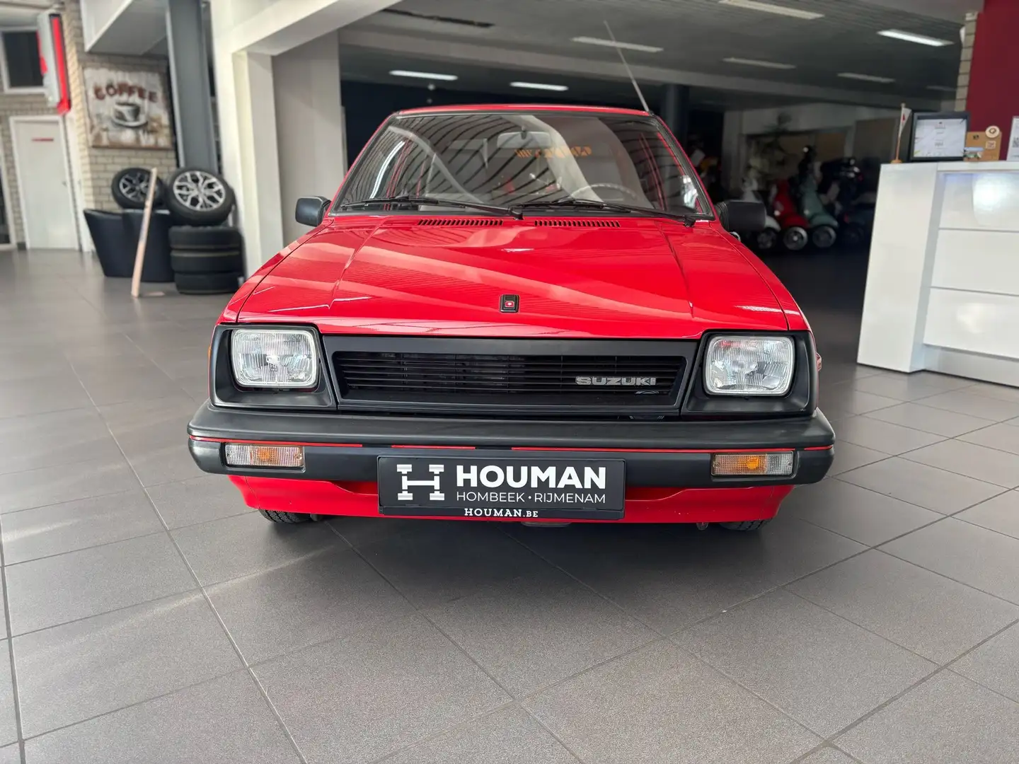 Suzuki Swift Rojo - 1