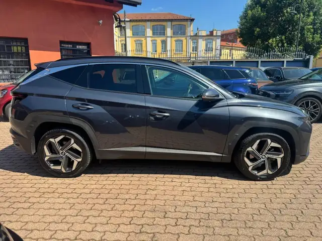 Hyundai Tucson view 3