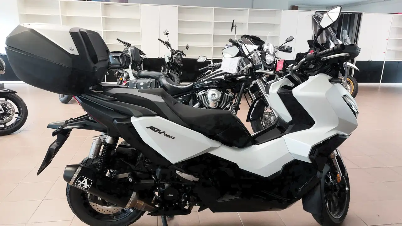 Honda ADV 350