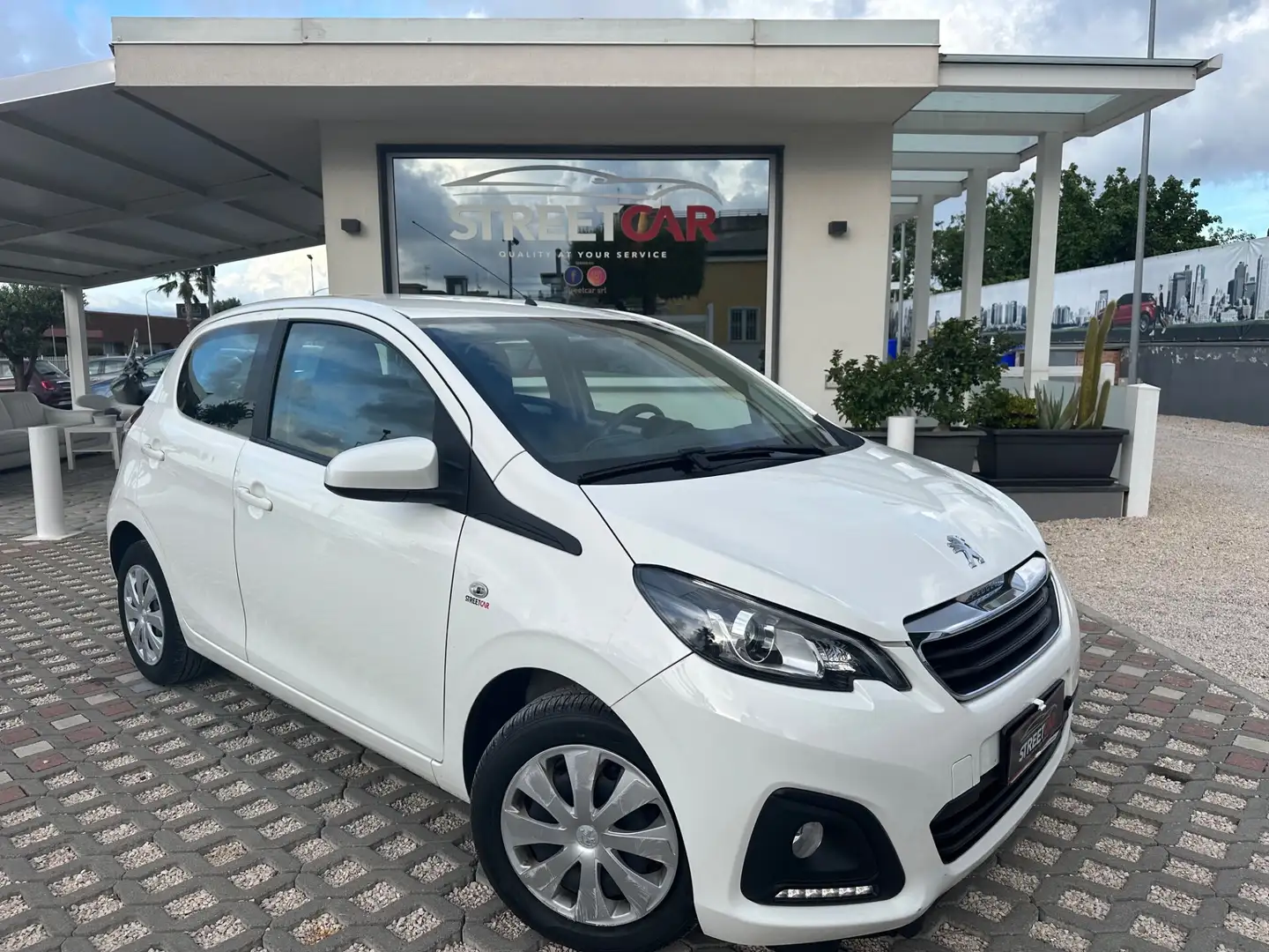 Peugeot 108 VTi 72 5 porte Allure Bílá - 1